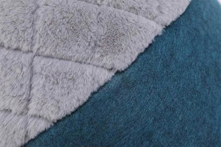 Reversible Warm Cat Bed